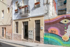Exterior detail - Apartment 'Casa De La Esperanza' with Wi-Fi and Air Conditioning (Alicante (Alacant))