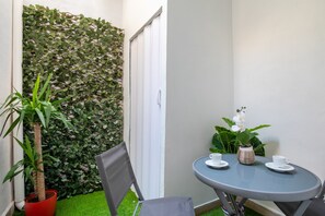 Outdoor dining - Apartment 'Casa De La Esperanza' with Wi-Fi and Air Conditioning (Alicante (Alacant))