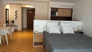 1 chambre, Wi-Fi gratuit, draps fournis