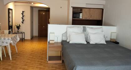 Apartment im 'Unique Apartahotel 2-3' mit Meerblick, WLAN und Klimaanlage