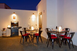 Outdoor dining - Vacation Villa 'Haere Mai' with Sea View, Private Pool and Wi-Fi (Tias - La Asomada)