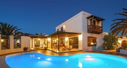 Villa de vacances 'Haere Mai' avec vue sur la mer, piscine privée et Wi-Fi