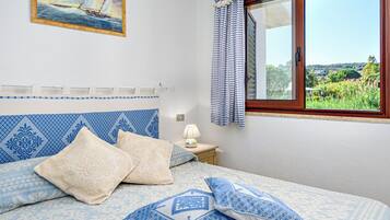 1 bedroom, iron/ironing board, bed sheets