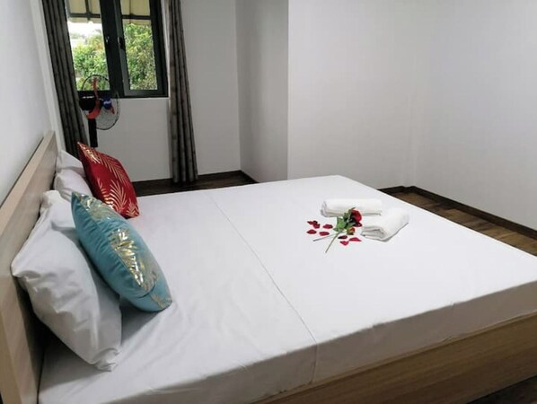 2 bedrooms, WiFi, bed sheets