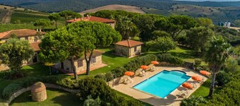 Apartment 'Riccio' with Shared Pool, Wi-Fi and Air Conditioning