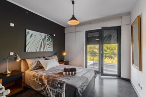 3 chambres, fer et planche à repasser, Wi-Fi gratuit, draps fournis
