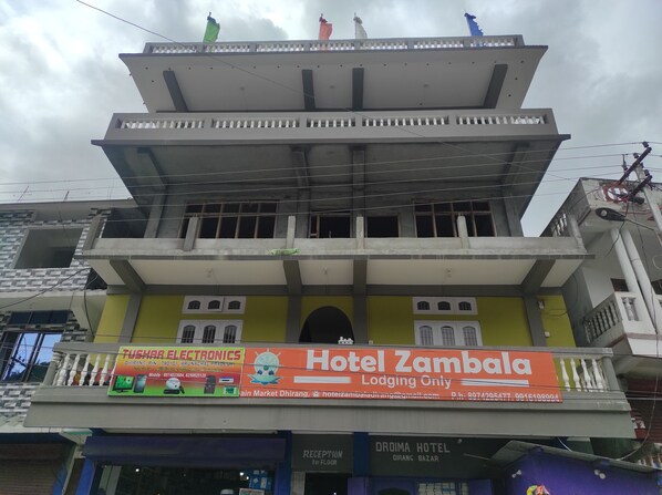 Fachada de la propiedad