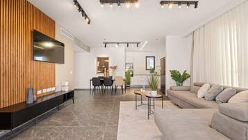 TV, offices
