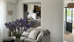 Unclassified image, 4 of 28, button - Charming village house 5 minutes' walk from town center (quiet) (Saint-Rémy-de-Provence)