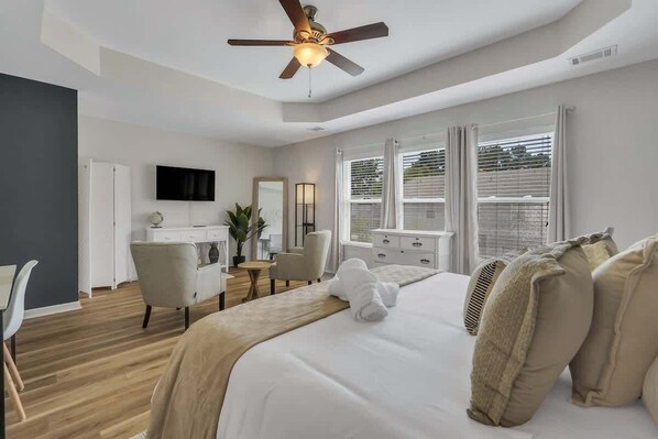 3 bedrooms, iron/ironing board, travel cot, WiFi