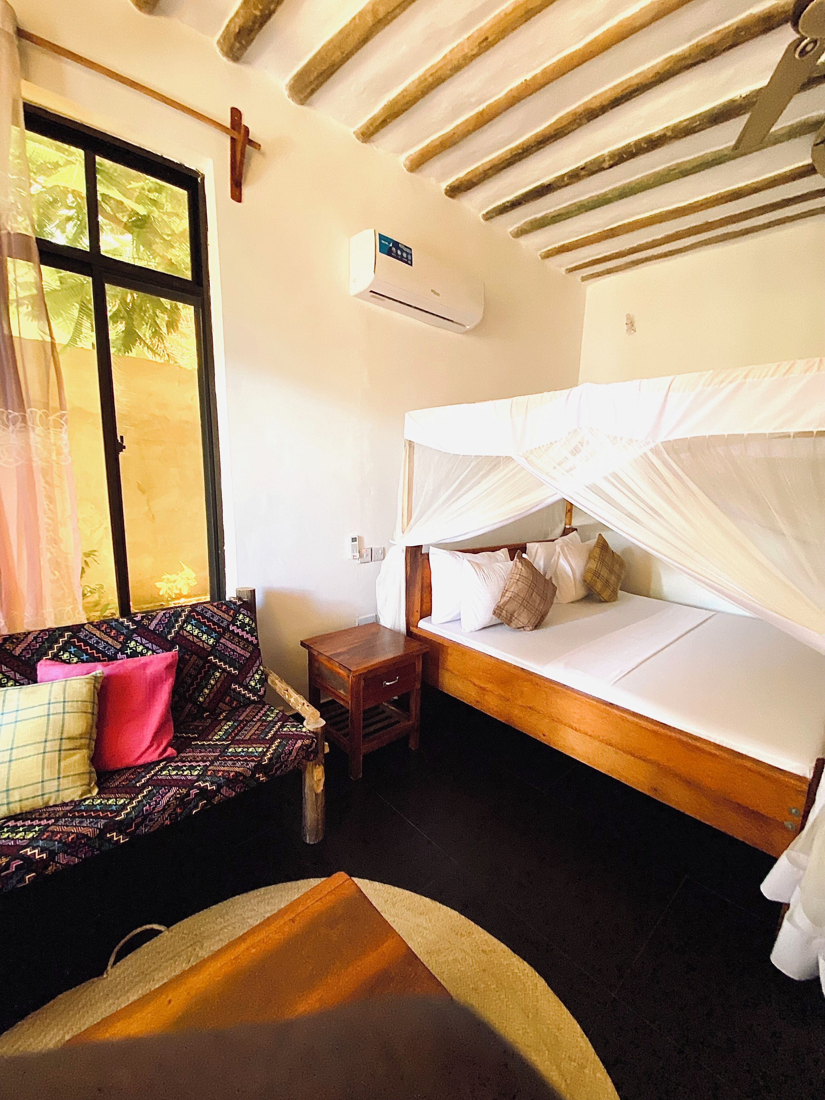 1 habitación, tabla de planchar con plancha, wifi y ropa de cama 