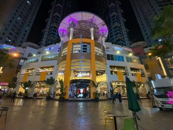 Exterior - Discounted | Elegant 2BR, 2 BA Suite Beside Eastwood Mall (Quezon City)