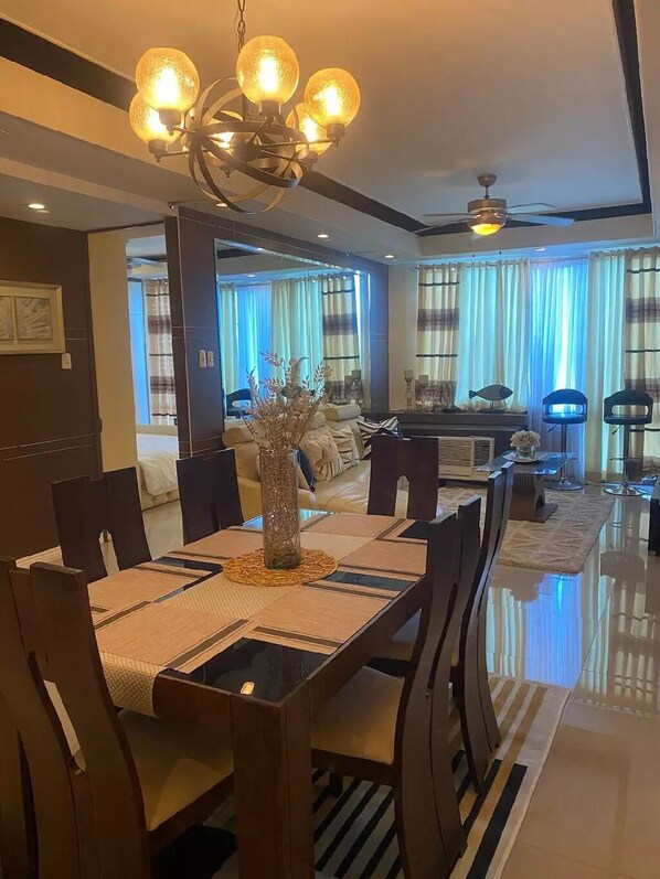 تناول الطعام