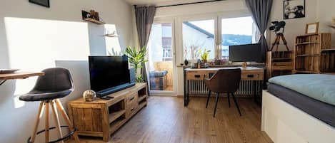1 bedroom, desk, soundproofing, free WiFi