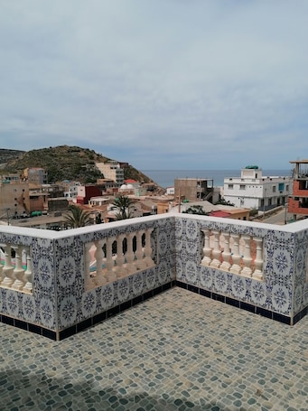 Terrace/patio. Bouzedjar-mer