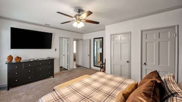 3 bedrooms, iron/ironing board, travel crib, WiFi