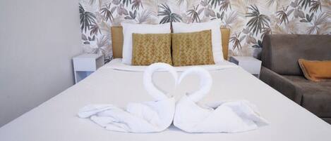 熨斗/熨衣板、WiFi、床单