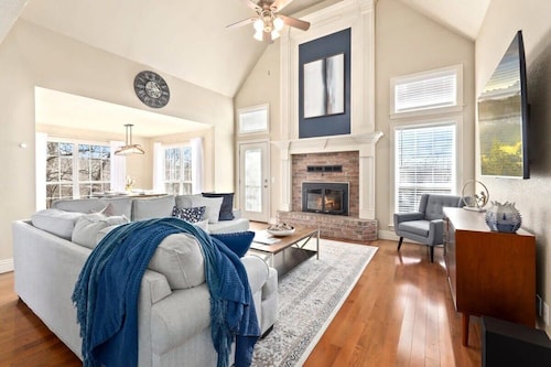 Blue Haven - Epic game room - Lake Views