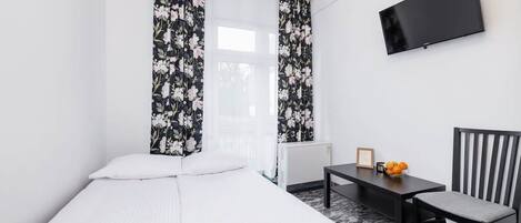 Fer et planche à repasser, Wi-Fi, draps fournis