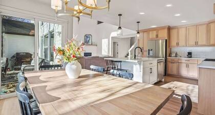 Spacious 5-Bedroom Retreat with Pool Access