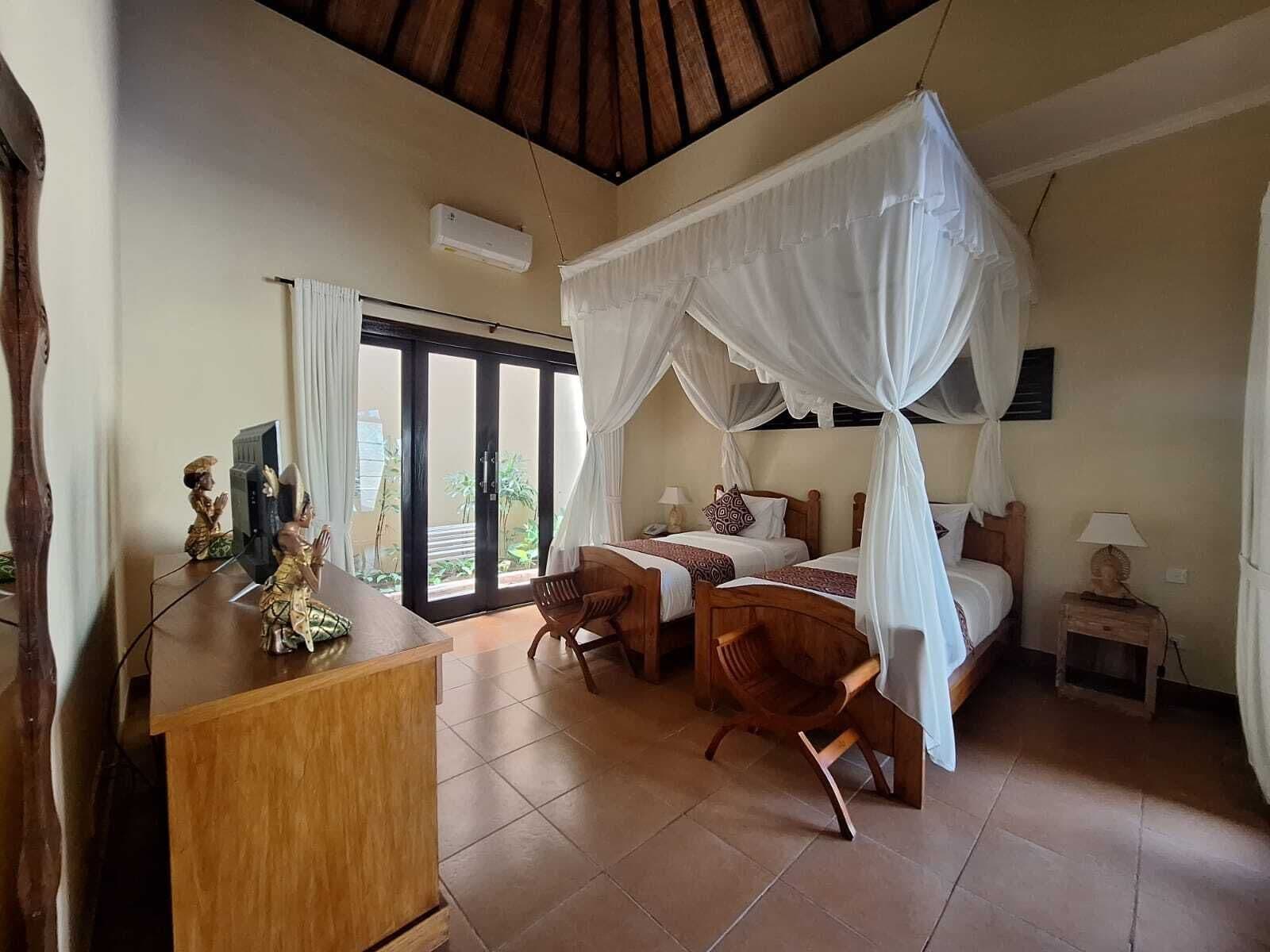 Family Villa, 2 Bedrooms | In-room safe, individually decorated, individually furnished, desk