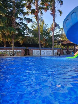 Indoor pool, outdoor pool - Kartika Dahayu Villa (Sukawati)