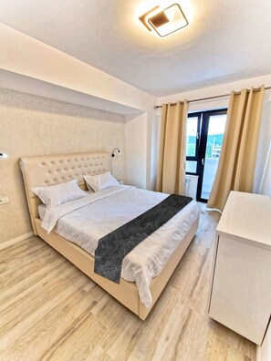 City Apartment | Living area - Fusion Tower Apart Hotel (Iasi)