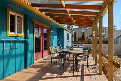 NW Hartford | 3 Bed, 1 Bath