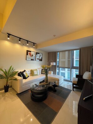 Living area - Discounted | Stunning 2.5 Br@Eastwood Global (Quezon City)