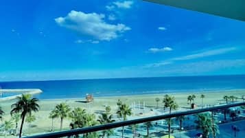Luxury Apartment, 2 Bedrooms, Balcony, Sea View | Terrace/patio