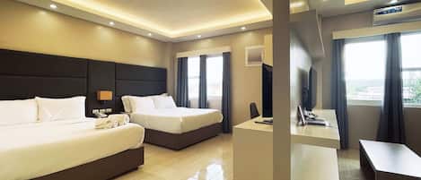 Suite Room | 1 bedroom, rollaway beds, free WiFi, bed sheets