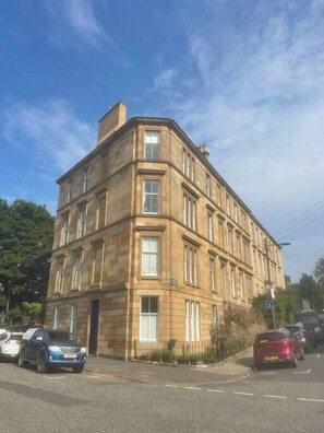 Exterior - Stunning West End Flat! (Glasgow)