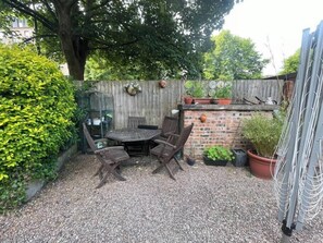 Outdoor dining - Stunning West End Flat! (Glasgow)