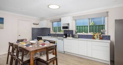 Walking Distance to Birubi Beach