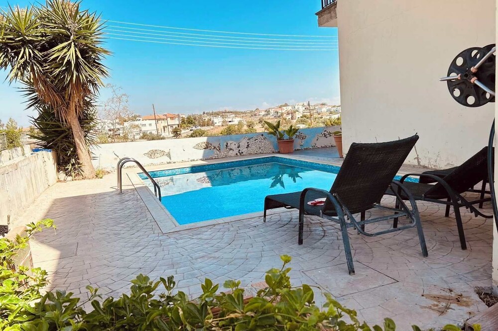 Impeccable 3-bed Villa in Nicosia
