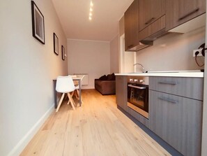 Deluxe Apartment, 1 Bedroom, Terrace | Living area | 40-inch flat-screen TV with cable channels - HH HERMOSO HOUSING ASTI (Asti)