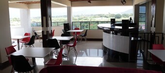 Paraiso Gardens Hotel