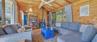 The Cabin, Porepunkah