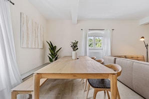 Apartment | In-room dining