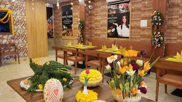 Daily buffet breakfast (INR 199 per person)