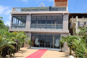 Bagian depan properti