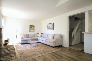 Téléviseur, foyer