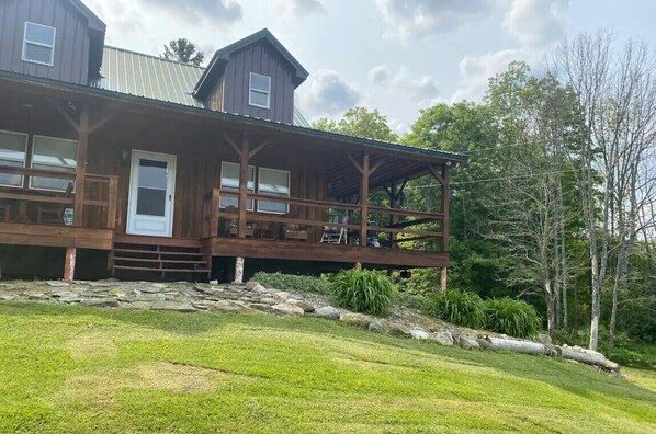 Exterior - Spacious, secluded cabin (Cherry Creek)