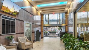 Exterior -  Upscale Condos and Penthouses Close to Canal & Bourbon St. (New Orleans)