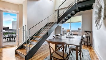 Family Condo, 2 Bedrooms | In-room dining