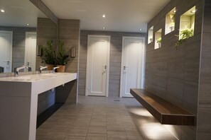 Cabaña estándar, baño compartido, en el área del jardín | Baño