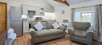 Host & Stay | The Granary, Carr Edge