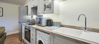 Host & Stay | The Granary, Carr Edge