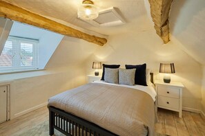 4 chambres, fer et planche à repasser, Wi-Fi gratuit, draps fournis