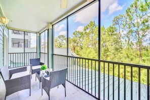 Terrace/patio - Upstay Pet-friendly Condo with Pool near Disney (Winter Garden)